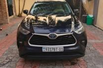 Toyota highlander 2022 automobile_motos_velos_engins_et_pieces