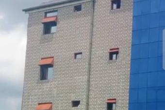 Immeuble en vente  Barumbu bien situe proche de lasphalte 