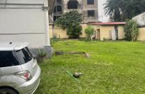 4 Terrains de 300 mètre carré à vendre à pigeon soit 15msur20; à 170000 dollars à discuter  possibilité de ventre toute la parcelle à 1000000 dollars à discuter 40msur45 mediacongo