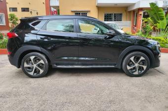 Hyundai Tucson Annee  2018 Demarrage bouton Automatique Steptronique Essence 4 cylindre 40.200 km Interior Cuire Siege electrique 4 x 4 Panoramique Toit ouvra