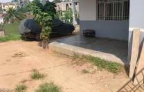 Parcelle à vendre dans la commune de ngaliema macapagne Référence: dernière station ML Description : une gde mson à démolir où à modifier Superficie : 18/28m Prix: 350.000$ mediacongo