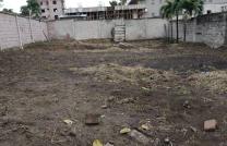 Opportunité d’affaires Mise en vente d’un terrain à Gombe zone A / vue du fleuve Réf : BOULEVARD TSHATSHI/ OUGANDA Dimensions : 15m/45m SOIT 675m² mediacongo