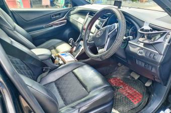 HARRIER NOUVEAU 2017  Tout est en trs bon tat   Plaque rcente BS Avec Assurance Full Option Automatique Couleur dorigine Clime impeccable Suspension normale Essence4 cylindre
