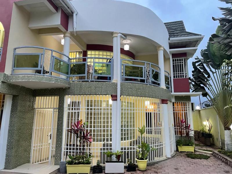Parcelle  Ngaliema Kinsuka pcheur 20 sur 25m 300.000