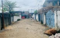 Mise en vente d’une vaste parcelle dans la commune de Lemba / Salongo Réf : Arrêt Kiyimbi Dimension : 20,5 sur 21 Prix : 170 000 à discuter mediacongo