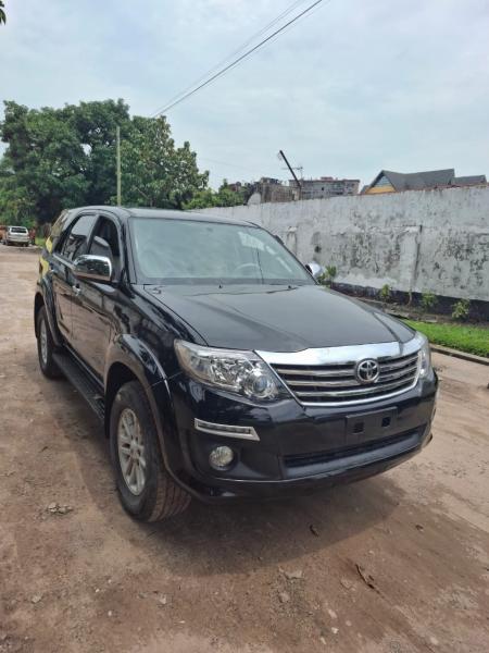 Fortuner 2015 orginal 25500