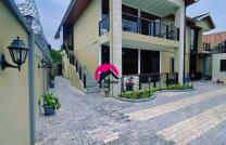 Louez ce luxueux appartement à couper le souffle avec 4 CHS, dans un beau cadre exceptionnel offrant divers avantages, niché à Binza-UPN. mediacongo