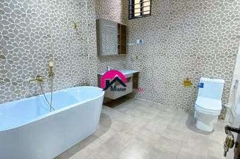 Louez ce luxueux appartement  couper le souffle avec 4 CHS dans un beau cadre exceptionnel offrant divers avantages nich  BinzaUPN.