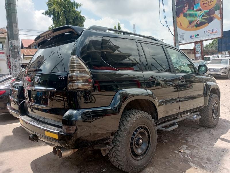 LAND CRUISER TOUT TERRAIN