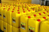 Kinshasa : flambée des prix sur le marché, un bidon d’huile de palme de 25 litres se négocie à 52 000 CDF