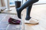 Savez-vous ce que vous ramenez chez vous avec vos chaussures ? (Déchaussez-vous avant d’entrer…)