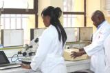 Renforcement des capacités de réaction au Haut-Katanga : le laboratoire de Lubumbashi est équipé pour confirmer les cas de COVID-19 (ministre provincial)