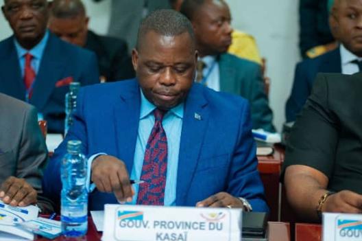 Kasaï : le gouverneur Crispin Mukendi Bukasa dévoile la liste de membres de son cabinet