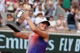 Expéditive, Iga Swiatek remporte son 4e Roland-Garros, le troisième consécutif