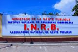 Accès interdit à l’INRB : les agents de la riposte manifestent, à Kinshasa, pour exiger le payement de cinq mois d’arriérés