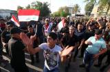 Irak: des milliers de manifestants envahissent le Parlement à Bagdad