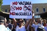 Coronavirus: des centaines de manifestants anti-masque à Madrid