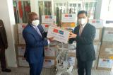 Lutte contre le coronavirus : la Chine remet un lot de respirateurs à la maison civile du chef de l'État