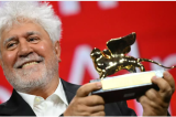 Pedro Almodovar obtient le Lion d'or à Venise pour un film sur le suicide assisté