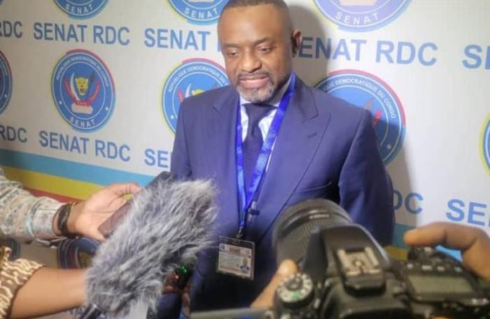Info Congo - Actualité Congo -  - -Le sénateur Salomon Kalonda estime que la révision ou le changement de la Constitution est une initiative qui pourrait diviser le pays !