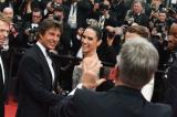 Tom Cruise électrise la Croisette et offre à ses fans une 