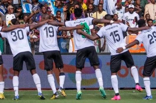 Linafoot : Mazembe surclasse Blessing (4-0) en groupe A